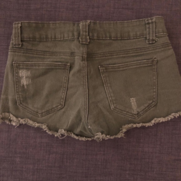 Forever 21 jean shorts - Picture 2 of 2